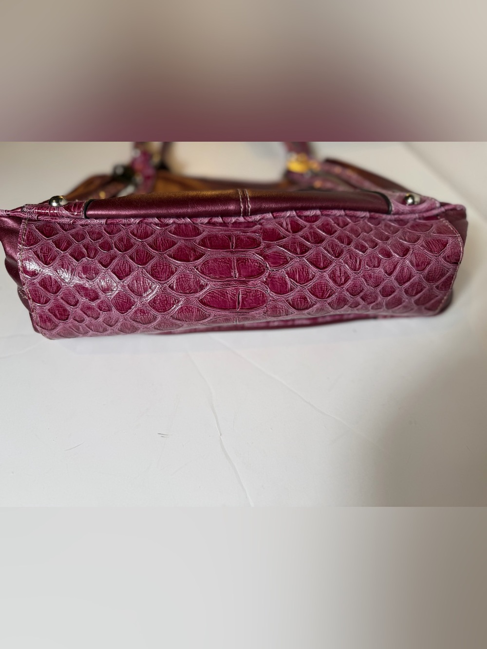 Genna De Rossi~Burgundy~Faux Leather~Croc-Embossed Detail~Double Strap~Handbag - Picture 12 of 16